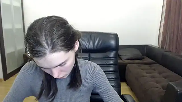 Snapshot of AmelieReve chatting on October 28, 2025, 5:12 pm AmelieReve online show from October 28, 2025, 5:12 pm