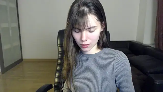 Snapshot of AmelieReve chatting on November 13, 2025, 4:55 pm AmelieReve online show from November 13, 2025, 4:55 pm