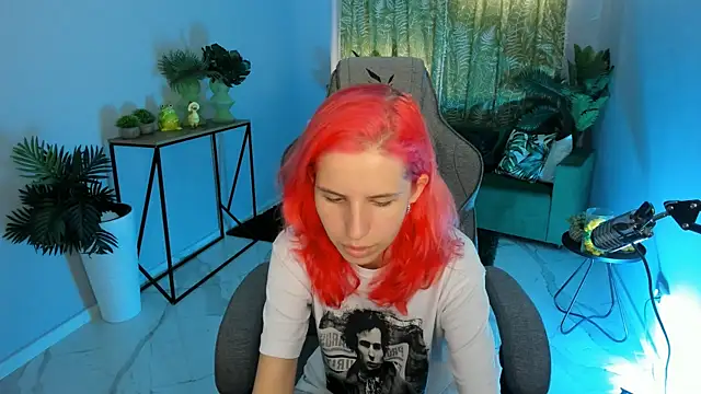 Snapshot of NitaNihil chatting on September 11, 2025, 9:42 am NitaNihil online show from September 11, 2025, 9:42 am