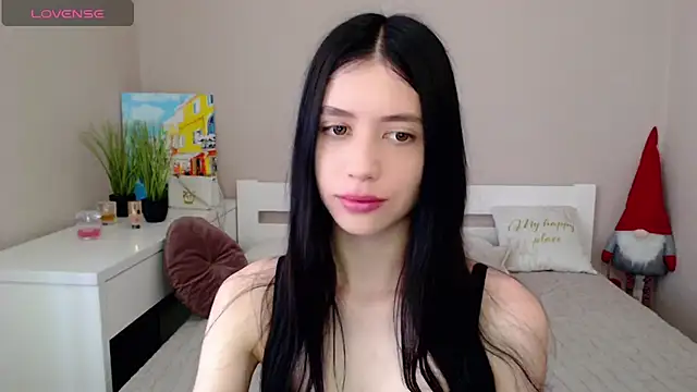 Snapshot of SelinLi chatting on June 9, 2026, 6:25 am SelinLi online show from June 9, 2026, 6:25 am