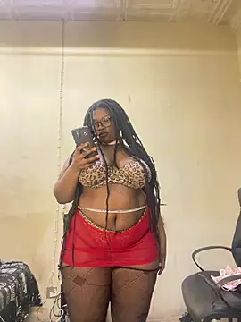 Snapshot of CurvyCocoxxx chatting on May 14, 2026, 9:12 pm CurvyCocoxxx online show from May 14, 2026, 9:12 pm
