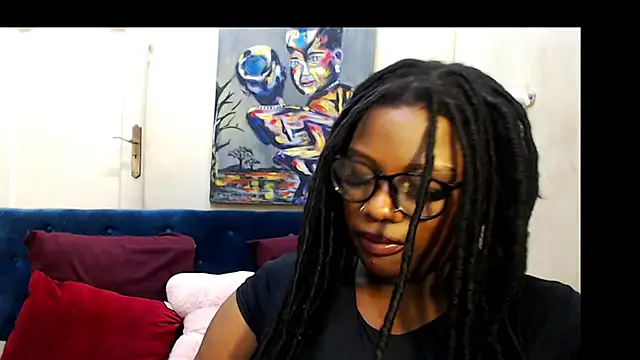 Snapshot of CurvyCocoxxx chatting on April 28, 2026, 6:12 pm CurvyCocoxxx online show from April 28, 2026, 6:12 pm