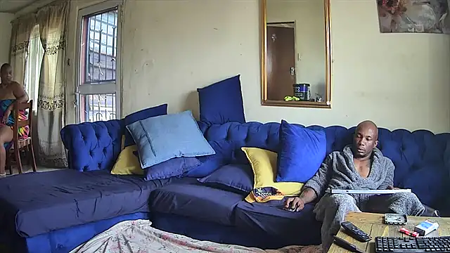 TheeBigPump online show from December 18, 2025, 8:30 am