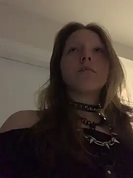 VesnaCrystal online show from December 16, 2025, 6:39 am