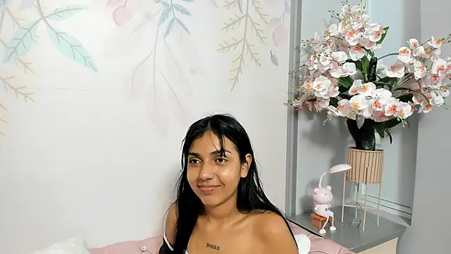 Jessgarcia  online show from October 2, 2025, 6:17 am