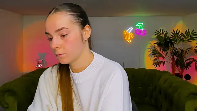 rad rebel  online show from November 15, 2025, 5:33 am