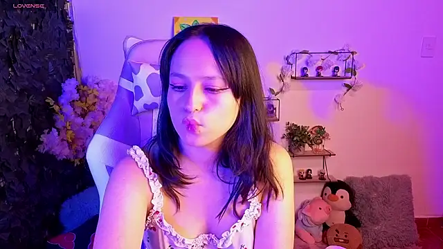 Eymmy 24 online show from February 19, 2026, 3:03 am