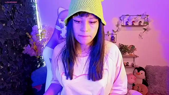 Eymmy 24 online show from February 22, 2026, 3:20 am