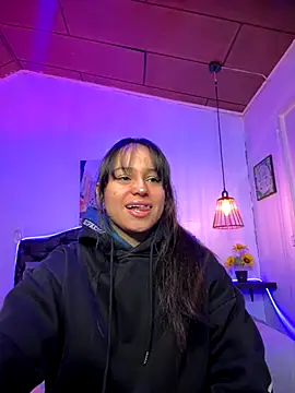 Eymmy 24 online show from October 16, 2025, 2:53 am