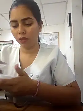 yesi-nursehot online show from September 14, 2025, 7:58 pm