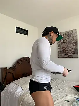 DeimonOficial online show from November 25, 2025, 7:25 pm