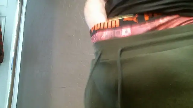 Snapshot of LostInEjaculation chatting on February 17, 2026, 4:37 pm LostInEjaculation online show from February 17, 2026, 4:37 pm