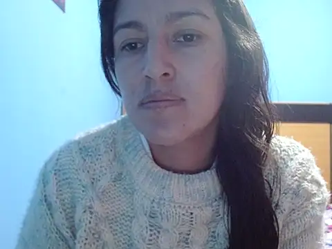 Snapshot of SarahFriendly chatting on April 14, 2026, 4:34 pm SarahFriendly online show from April 14, 2026, 4:34 pm