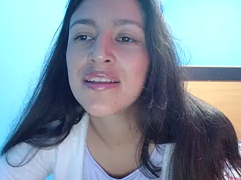 Snapshot of SarahFriendly chatting on April 5, 2026, 8:04 pm SarahFriendly online show from April 5, 2026, 8:04 pm