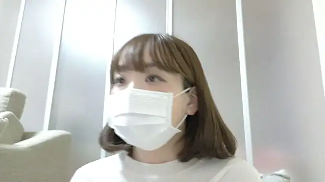 -rena-rena online show from November 8, 2025, 2:42 pm