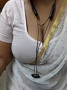 tami lavanya online show from August 2, 2026, 4:22 am