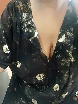 tami lavanya online show from November 1, 2025, 3:46 am