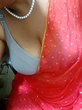Snapshot of tami_lavanya chatting on September 13, 2025, 5:02 pm tami lavanya online show from September 13, 2025, 5:02 pm