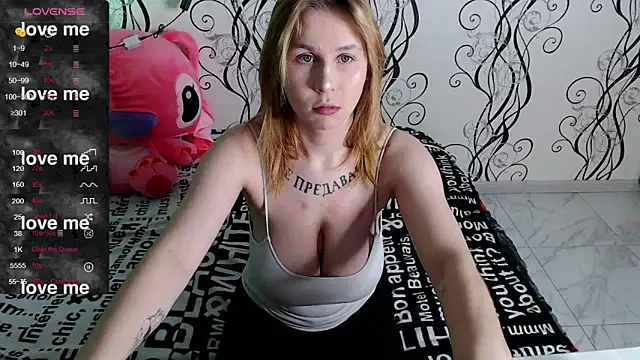 Snapshot of RoyAngela chatting on November 20, 2025, 4:51 pm RoyAngela online show from November 20, 2025, 4:51 pm