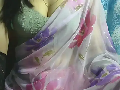 sheetal-sheetal95 online show from April 22, 2026, 5:53 pm