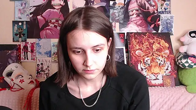 AliceChio online show from November 12, 2025, 5:50 pm