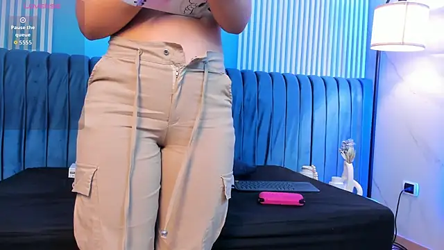 ariannaliss online show from February 21, 2026, 5:15 pm