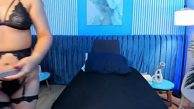 lizzievan online show from September 10, 2025, 11:53 am