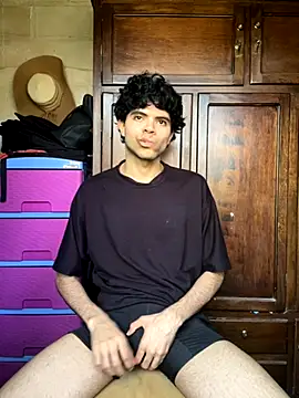 Axel-Mejia online show from November 1, 2025, 2:11 pm