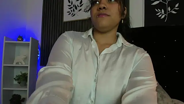 nanny  cute online show from September 14, 2025, 3:07 am
