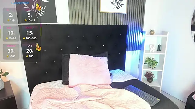 nanny  cute online show from October 31, 2025, 2:41 am