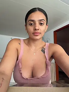 Snapshot of AnaaFaith_ chatting on February 16, 2026, 7:56 pm AnaaFaith online show from February 16, 2026, 7:56 pm