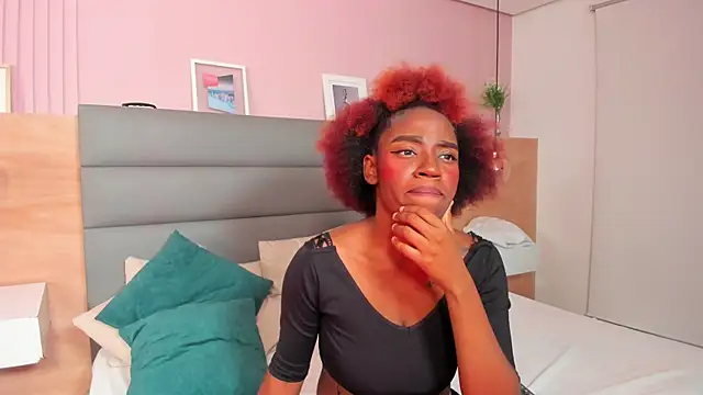  emma willliams  online show from December 22, 2025, 4:23 am