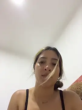 candy veee online show from November 13, 2025, 12:25 am