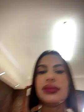 IrinaVelvet online show from November 8, 2025, 4:43 pm