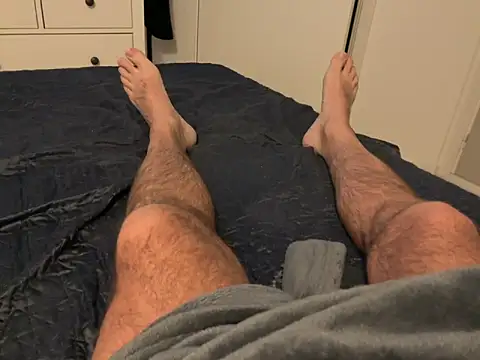 Snapshot of Bacoboy45 chatting on February 12, 2026, 9:47 pm Bacoboy45 online show from February 12, 2026, 9:47 pm