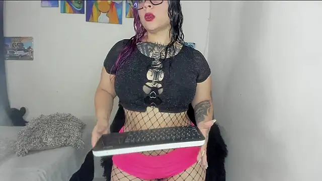Snapshot of Driana_ate chatting on September 9, 2025, 6:12 am Driana ate online show from September 9, 2025, 6:12 am