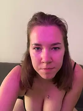 Candy Foxxxy  online show from October 16, 2025, 8:11 am