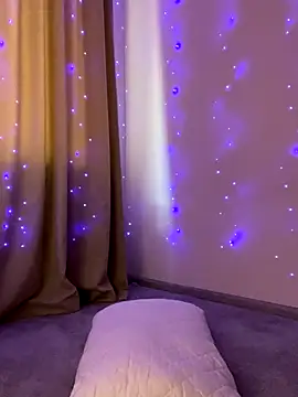 Candy Foxxxy  online show from October 21, 2025, 9:52 am