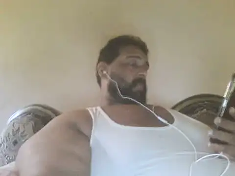 Snapshot of elpoop7305 chatting on July 24, 2026, 10:55 am elpoop7305 online show from July 24, 2026, 10:55 am