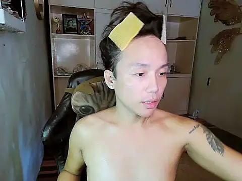 Snapshot of YourNikkieXxx chatting on October 30, 2025, 7:17 am YourNikkieXxx online show from October 30, 2025, 7:17 am