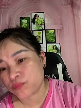 scent-sweet online show from October 6, 2025, 1:07 am