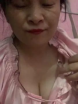 scent-sweet online show from September 18, 2025, 3:48 pm