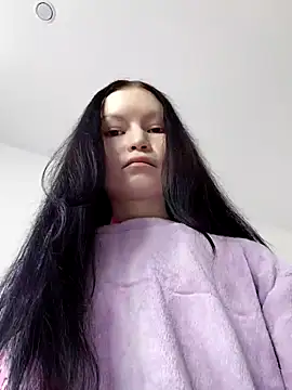 DragonFoxie online show from February 6, 2026, 8:32 am