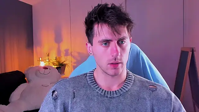 Oscar Miller  online show from November 2, 2025, 9:31 pm