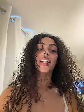 yasmingarcia online show from January 13, 2026, 1:04 pm