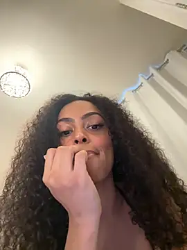 Snapshot of yasmingarcia chatting on November 7, 2025, 12:10 pm yasmingarcia online show from November 7, 2025, 12:10 pm