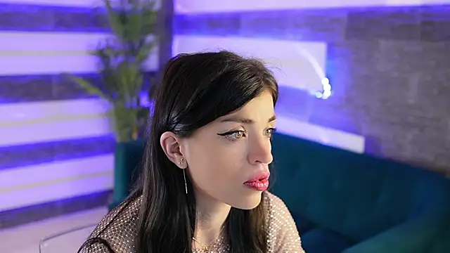 Indira jo online show from October 1, 2025, 4:06 am