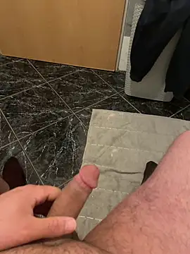 Snapshot of geilheit12 chatting on February 17, 2026, 1:36 am geilheit12 online show from February 17, 2026, 1:36 am