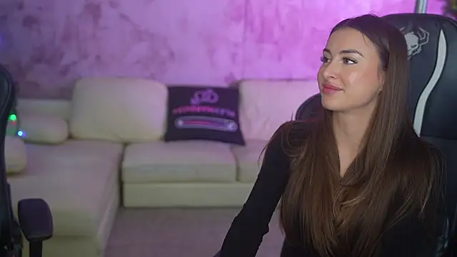 Snapshot of Luna_secretgirl chatting on January 7, 2026, 8:30 am Luna secretgirl online show from January 7, 2026, 8:30 am