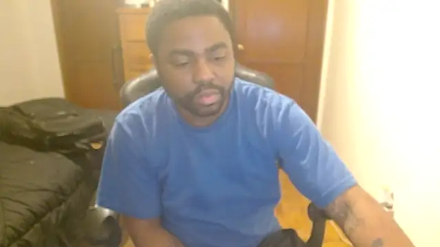 Snapshot of Breadwinnah chatting on November 8, 2025, 7:56 am Breadwinnah online show from November 8, 2025, 7:56 am